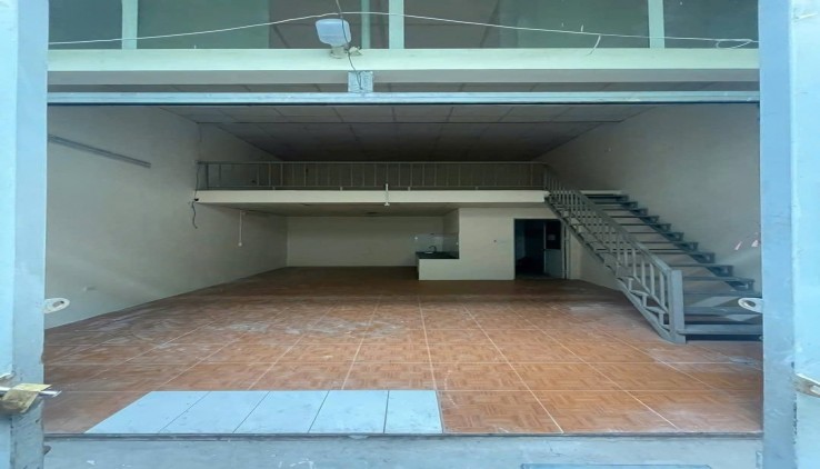Cho thuê nhà C4 có gác xép ngõ Định Công Hạ, 50m2, gác xép 20m, 6 Triệu